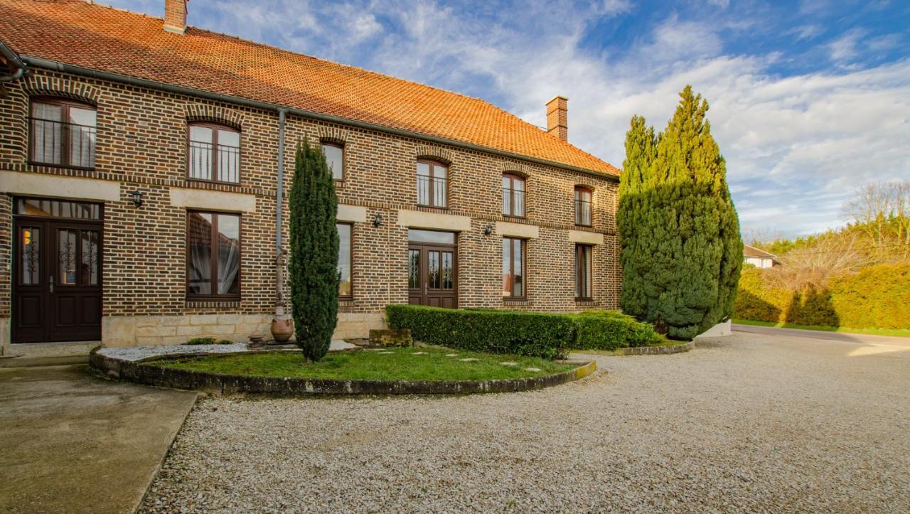 La Chambre D'Amis La Costignieres Montgueux Экстерьер фото