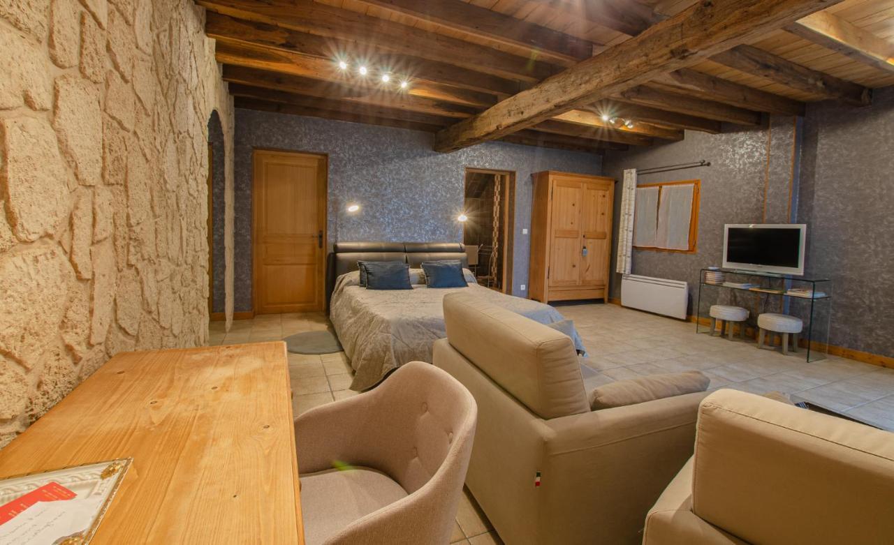 La Chambre D'Amis La Costignieres Montgueux Экстерьер фото
