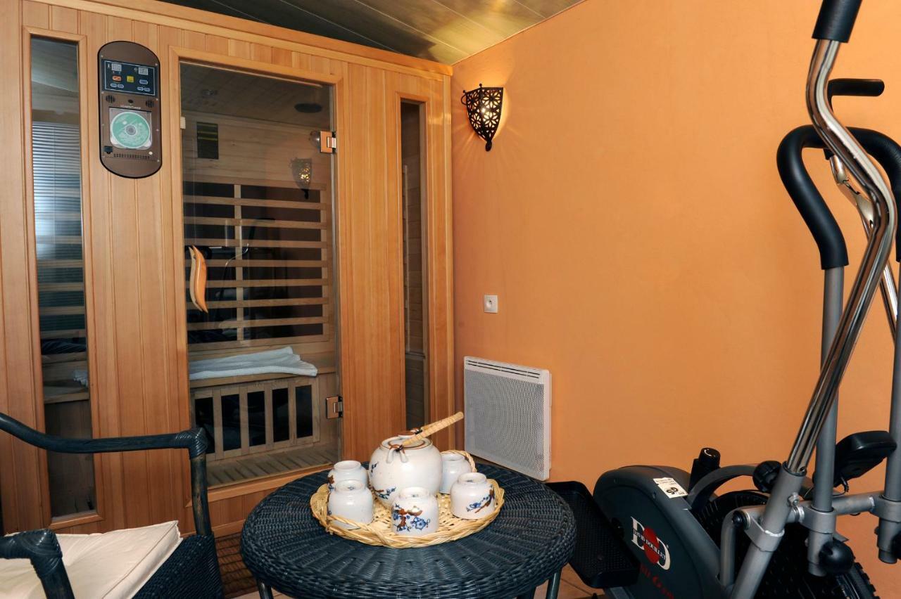La Chambre D'Amis La Costignieres Montgueux Экстерьер фото