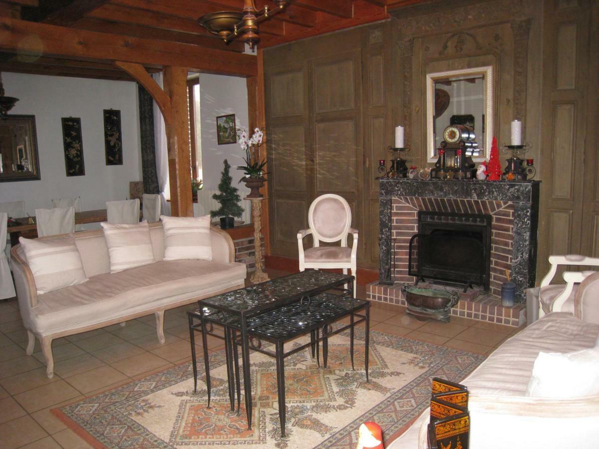 La Chambre D'Amis La Costignieres Montgueux Экстерьер фото