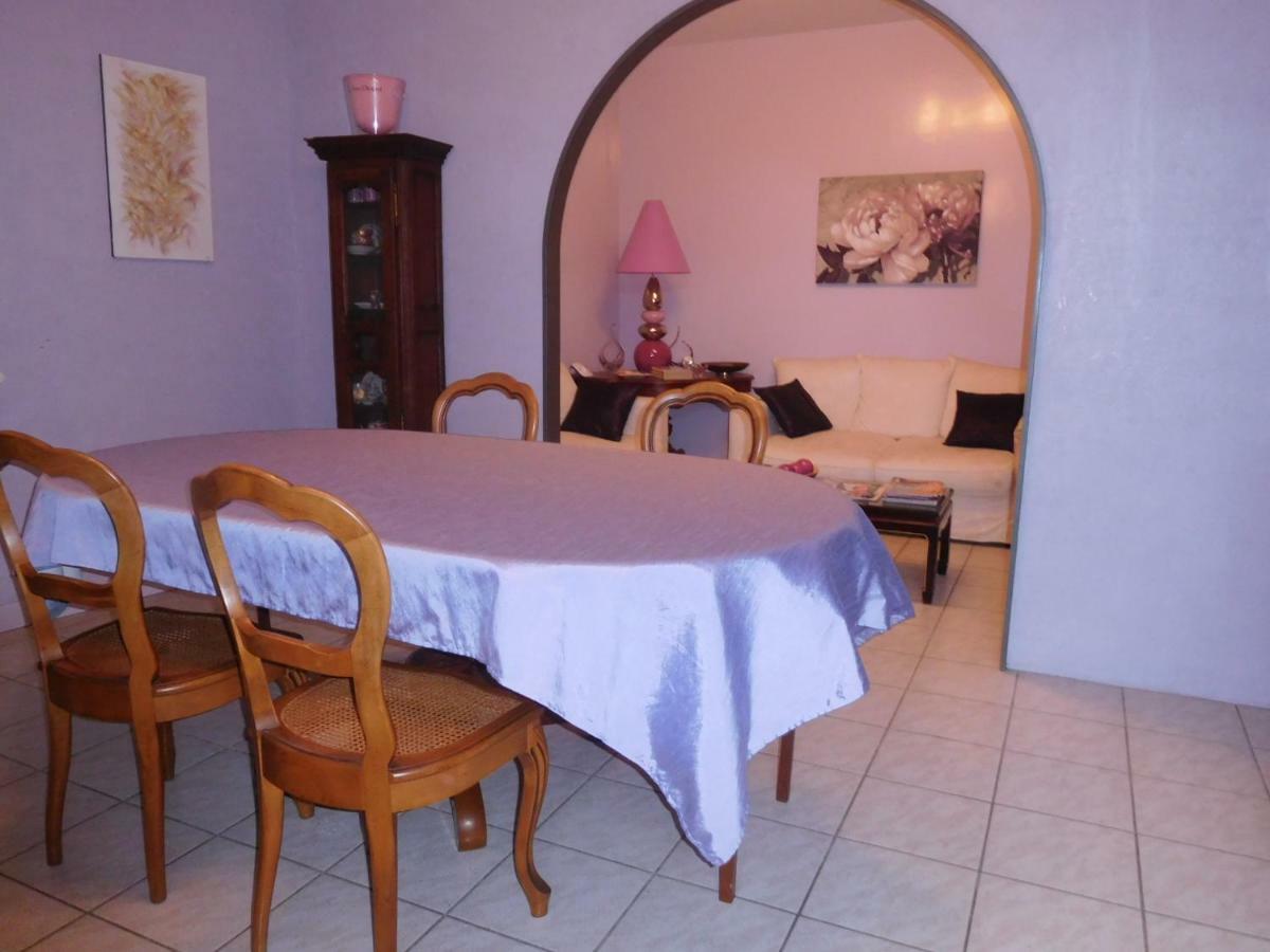 La Chambre D'Amis La Costignieres Montgueux Экстерьер фото