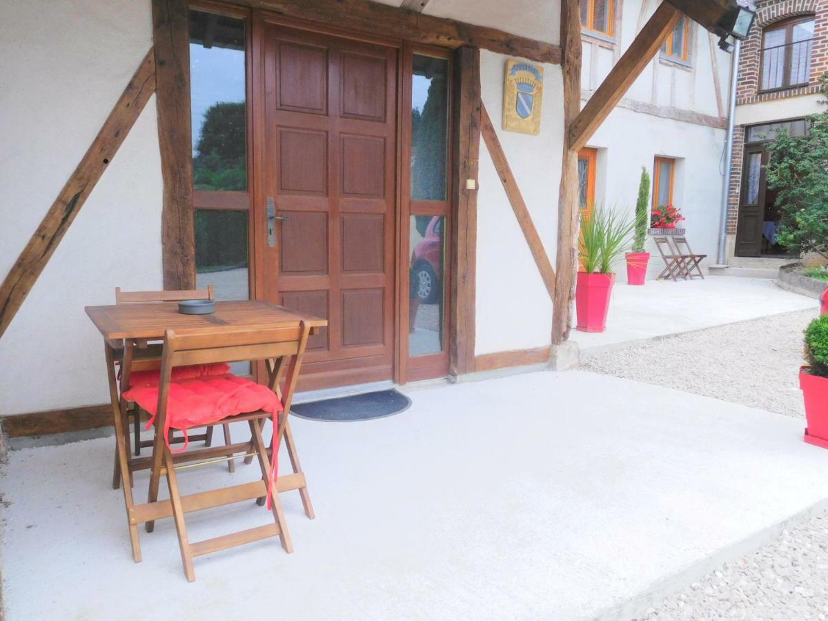 La Chambre D'Amis La Costignieres Montgueux Экстерьер фото